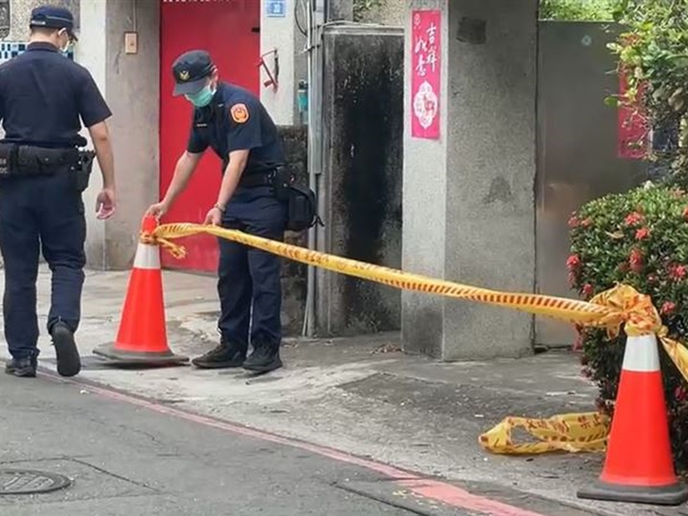 警方到場封鎖涉事住宅。網圖