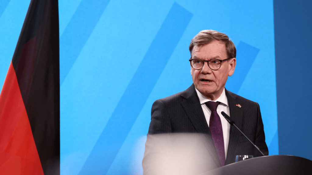 瓦德富爾形容德國和歐洲的自由、安全與繁榮與中國息息相關。路透社