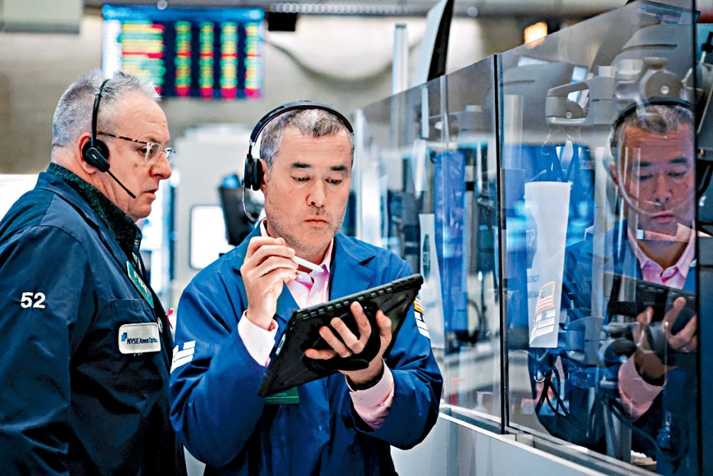 道瓊斯指數上周五收市跌245點，報48458點。