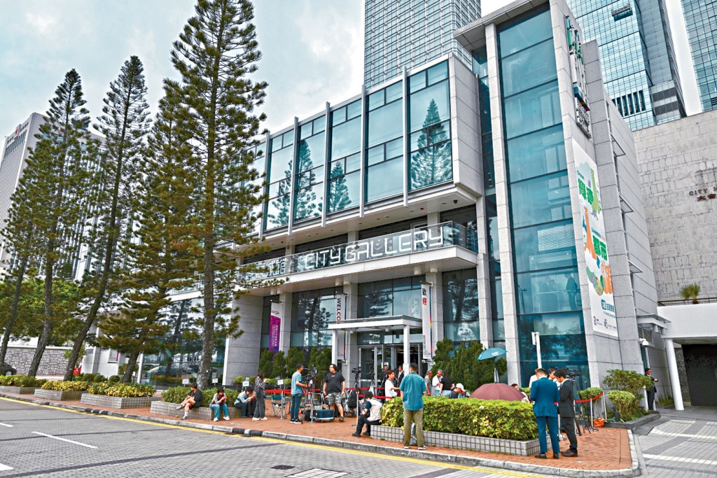 大埔宏福苑火灾独立委员会昨日举行第四场听证会，传召多名居民作供。