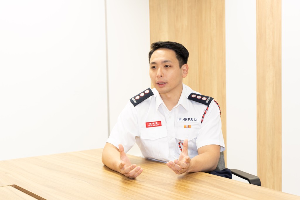 助理消防區長（消防設施監督）陳健樂。