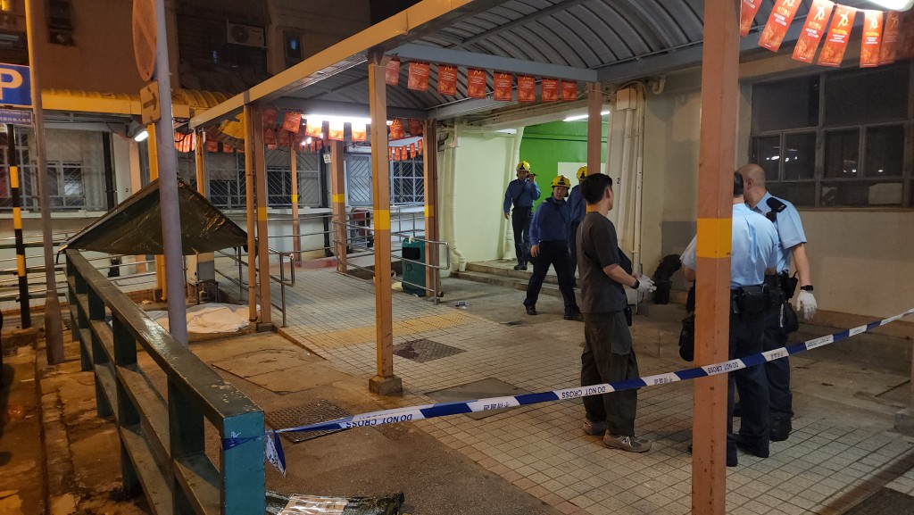 警方封鎖現場調查。黎志偉攝 警方封鎖現場調查。黎志偉攝