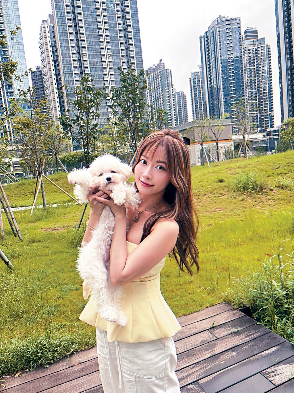 波波透露情人節正日會與狗狗一齊過。