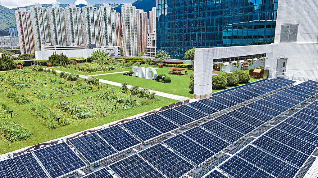 ■九龍灣宏天廣場的天台設有空中農莊及太陽能光伏系統，於社區推展綠色生活。