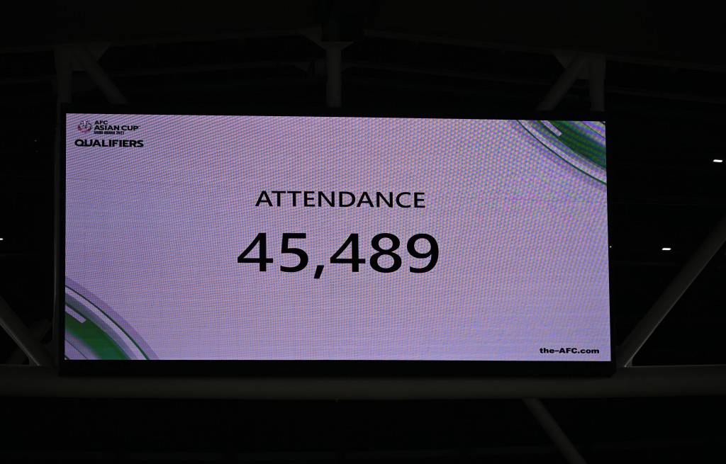 港隊在啟德主場館迎戰孟加拉,錄得破紀錄的45,489人入場。 港隊在啟德主場館迎戰孟加拉,錄得破紀錄的45,489人入場。