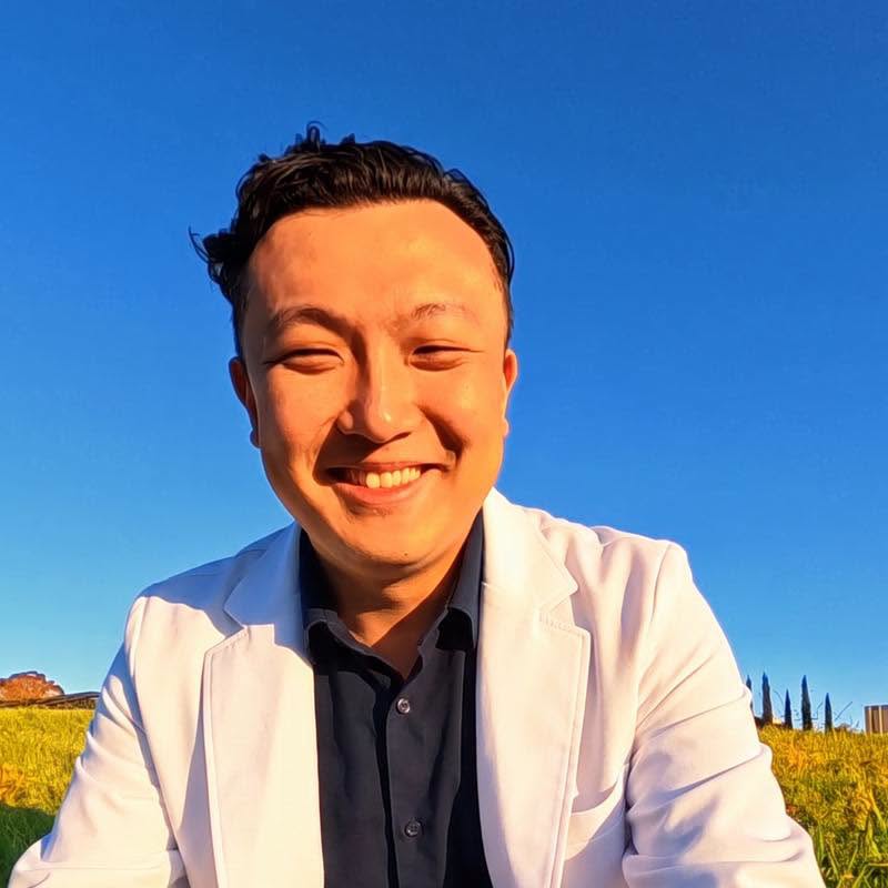 蔡梓銘越來越肥。