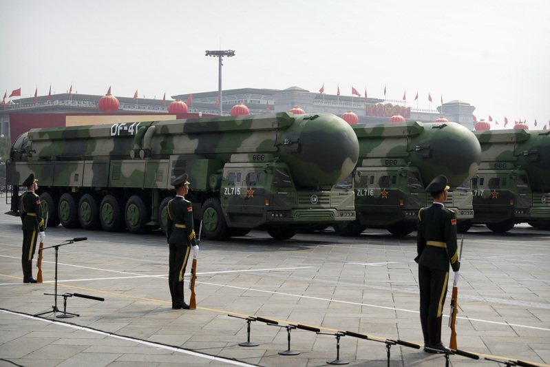 中國現役最強洲際導彈東風-41。 中國現役最強洲際導彈東風-41。