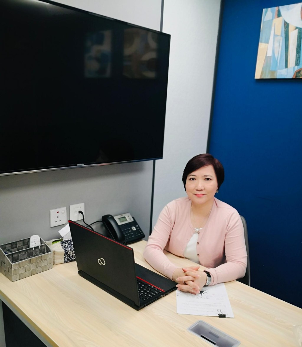 安俊人力資源顧問公司董事總經理周綺萍表示,離職者送出散水餅主要想好聚好散,所以選擇款式都以不打破這原則為準。(受訪者提供) 安俊人力資源顧問公司董事總經理周綺萍表示,離職者送出散水餅主要想好聚好散,所以選擇款式都以不打破這原則為準。(受訪者提供)