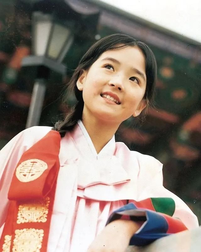 童星出身的姜受延，4歲已開始演戲。