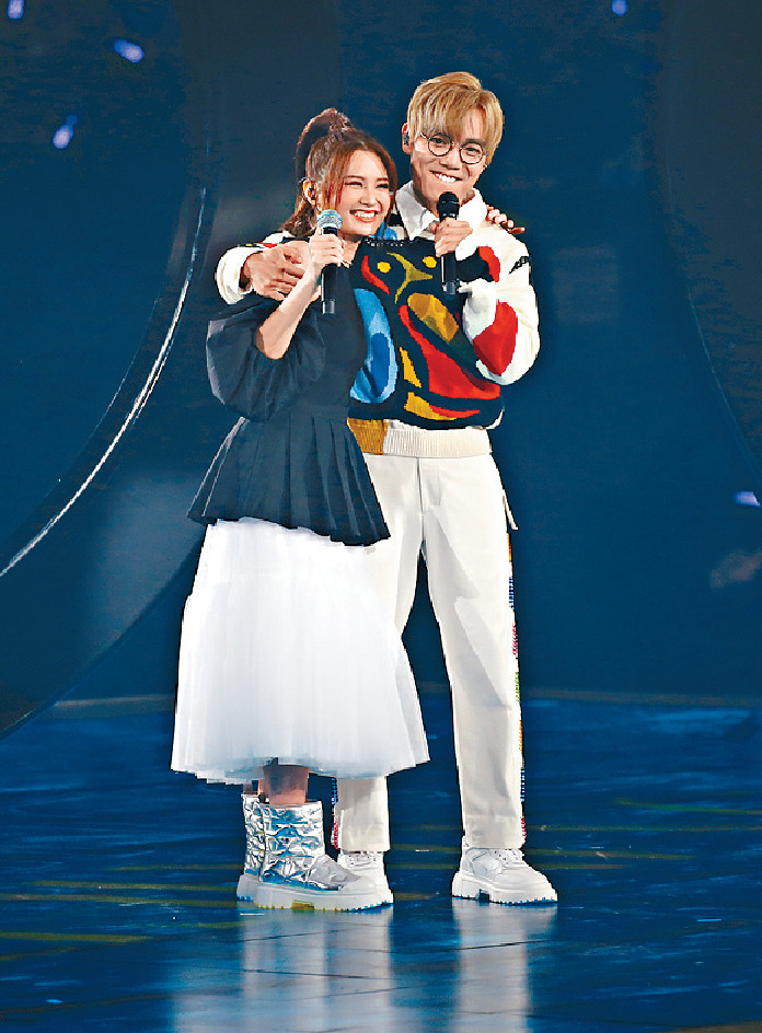 ■黃妍多謝林家謙讓她上紅館舞台表演。 ■黃妍多謝林家謙讓她上紅館舞台表演。