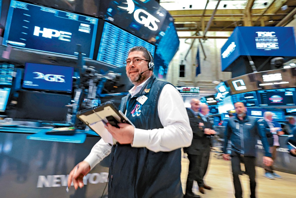 道瓊斯指數上周五收市跌83點，報49359點。