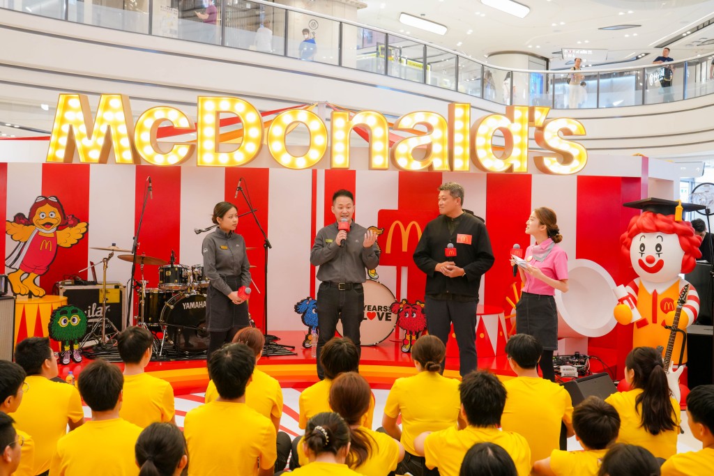 Z世代(Gen Z)对于职涯的定义与上一代截然不同——不再将传统稳定与长远规划视为唯一追求,而是将工作视为特定阶段的调节。 Z世代(Gen Z)对于职涯的定义与上一代截然不同——不再将传统稳定与长远规划视为唯一追求,而是将工作视为特定阶段的调节。