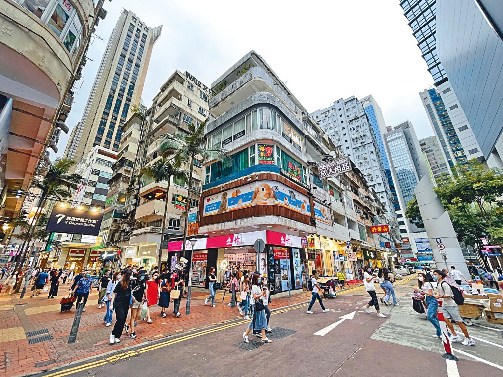 新世界申強拍銅鑼灣波斯富街舊樓，市場估值45.05億。