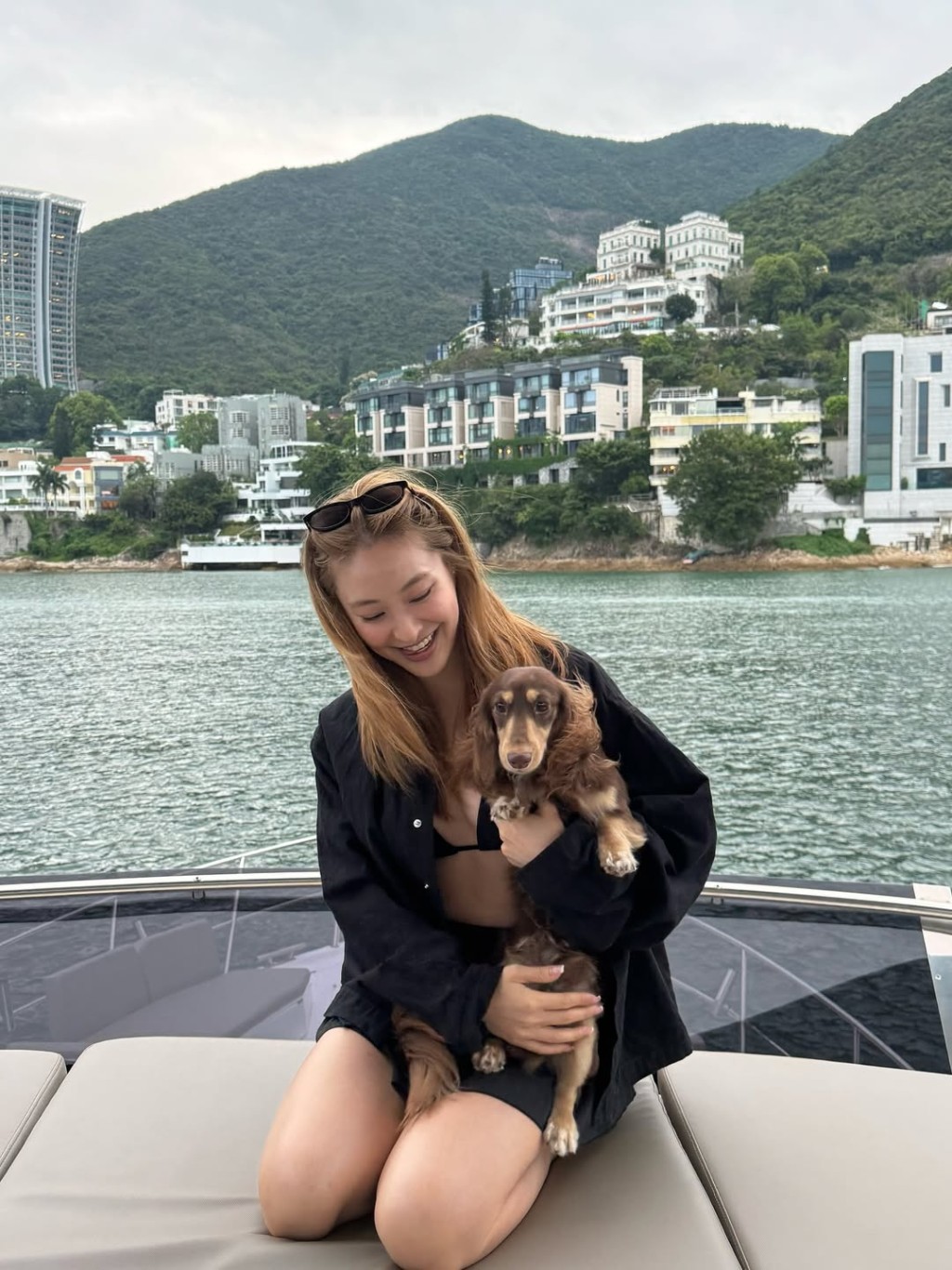 陳瀅穿幼帶比堅尼盡騷一流身材。