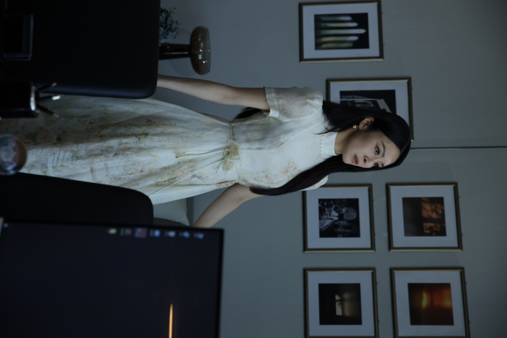 張曦雯全心全意做豪門少奶兼闊太交際花的Kelly，造型則偏向高貴、女性化兼多元。