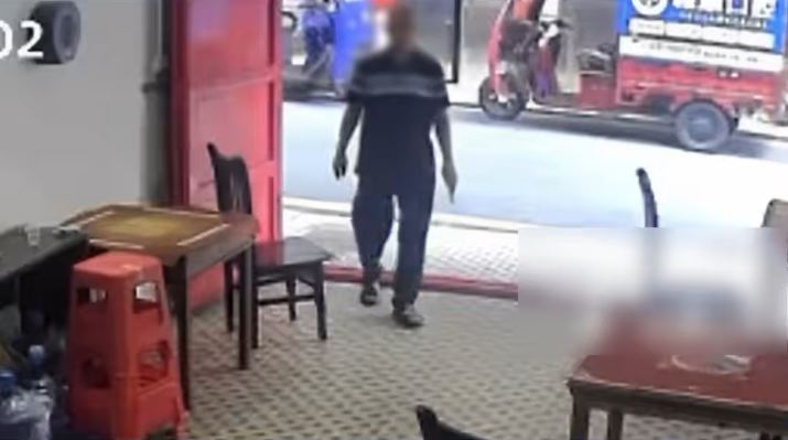 老人不適，進入棋牌室休息後猝死。