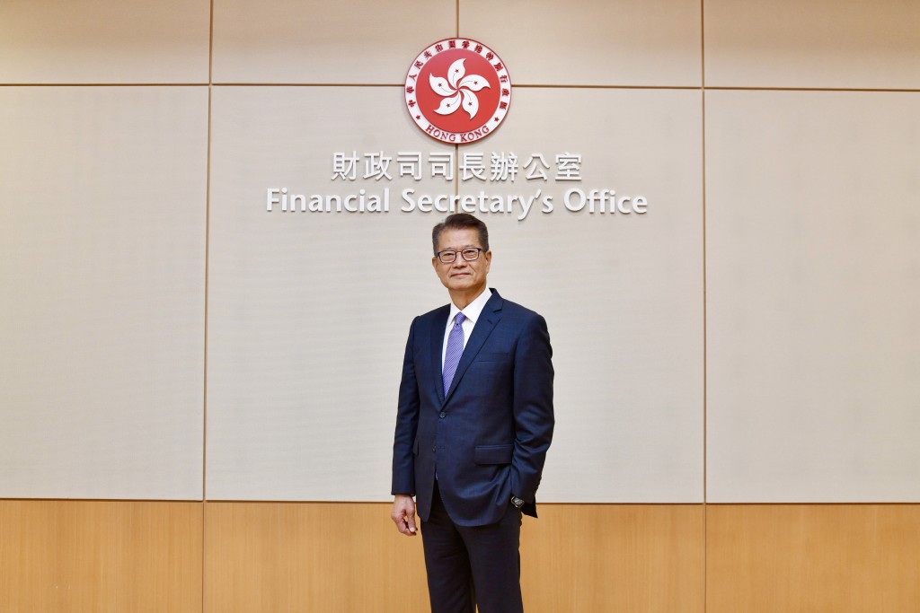 財政司司長陳茂波接受《星島》訪問。盧江球攝 財政司司長陳茂波接受《星島》訪問。盧江球攝