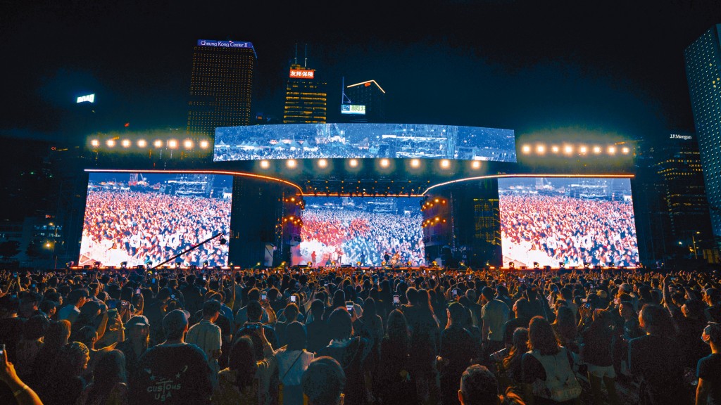 Hypefest Hong Kong 2024首次登陸香港，11月9至10日於中環海濱活動空間，帶來文化藝術潮流與吃喝玩樂的一站式體驗。