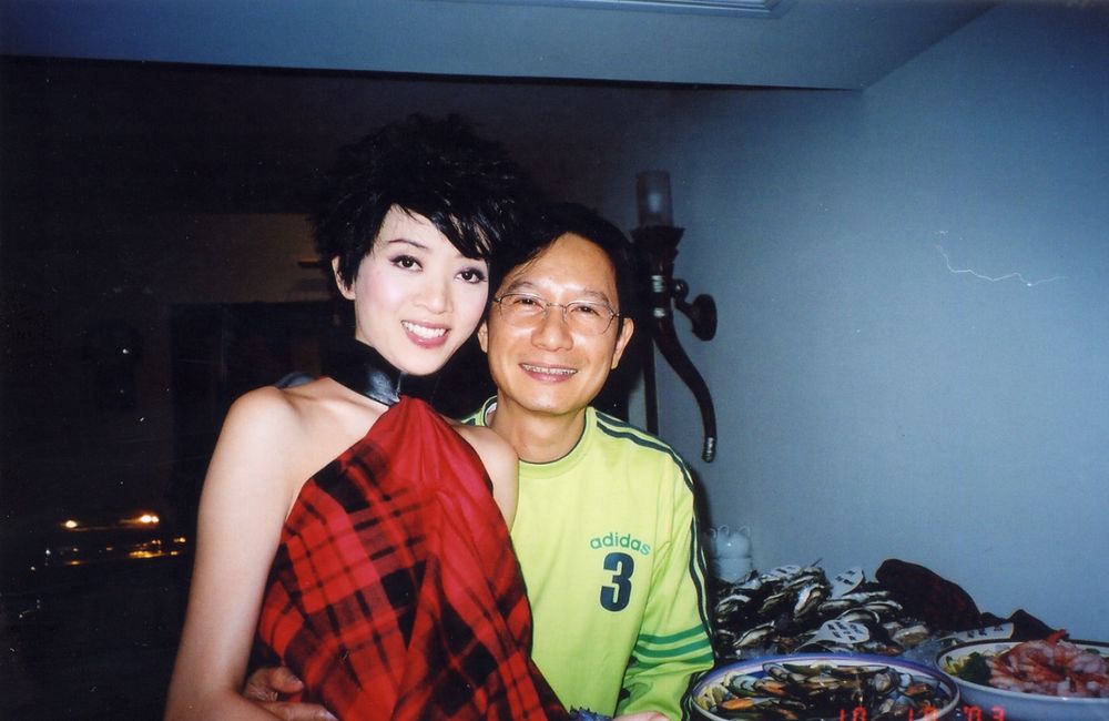 劉培基陪伴梅姐成長,是其良師益友。