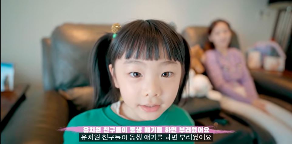 片中昭燏仍然纖瘦未見肚。