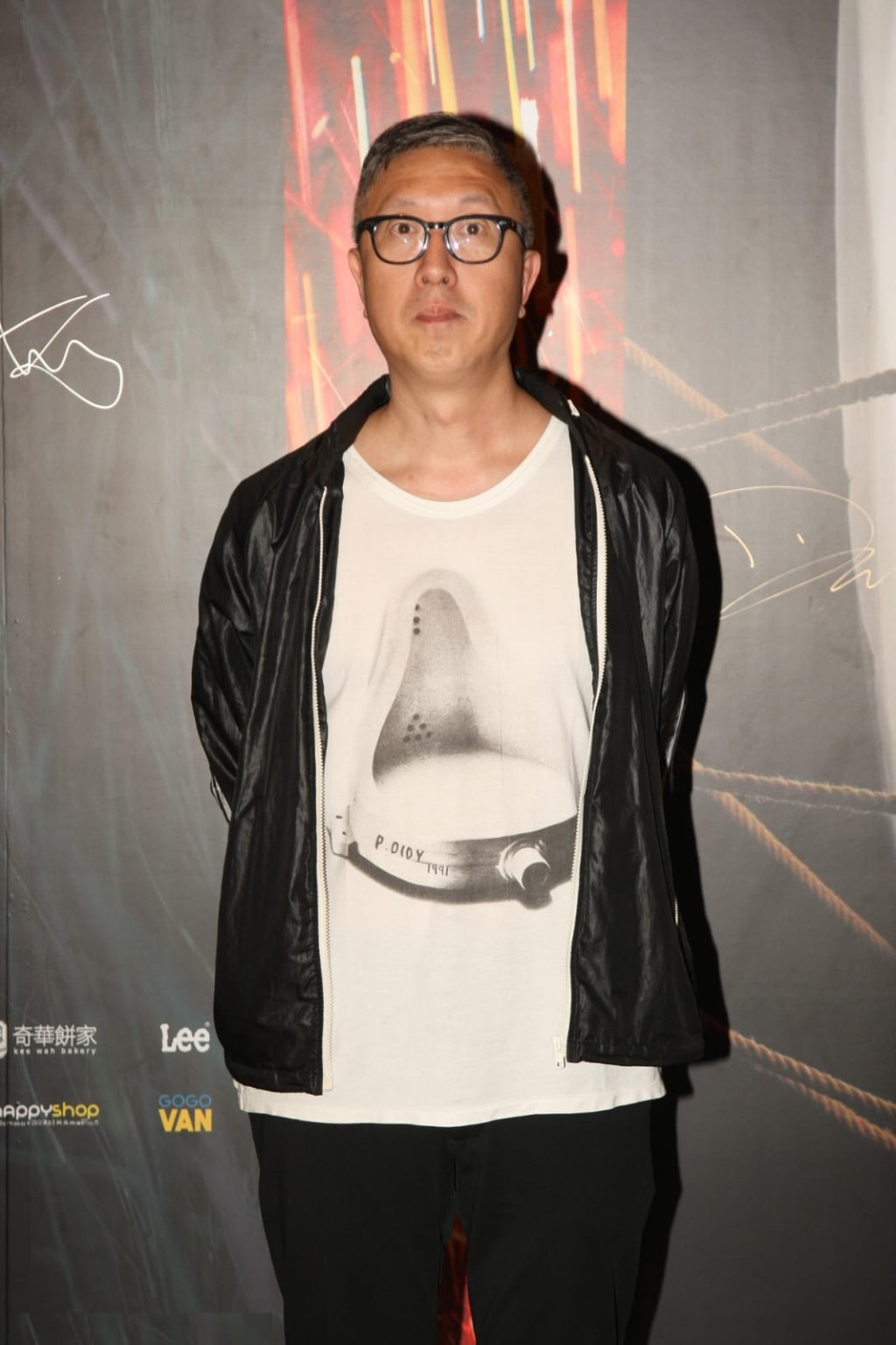 庄文强指其电影片酬一向好合理。