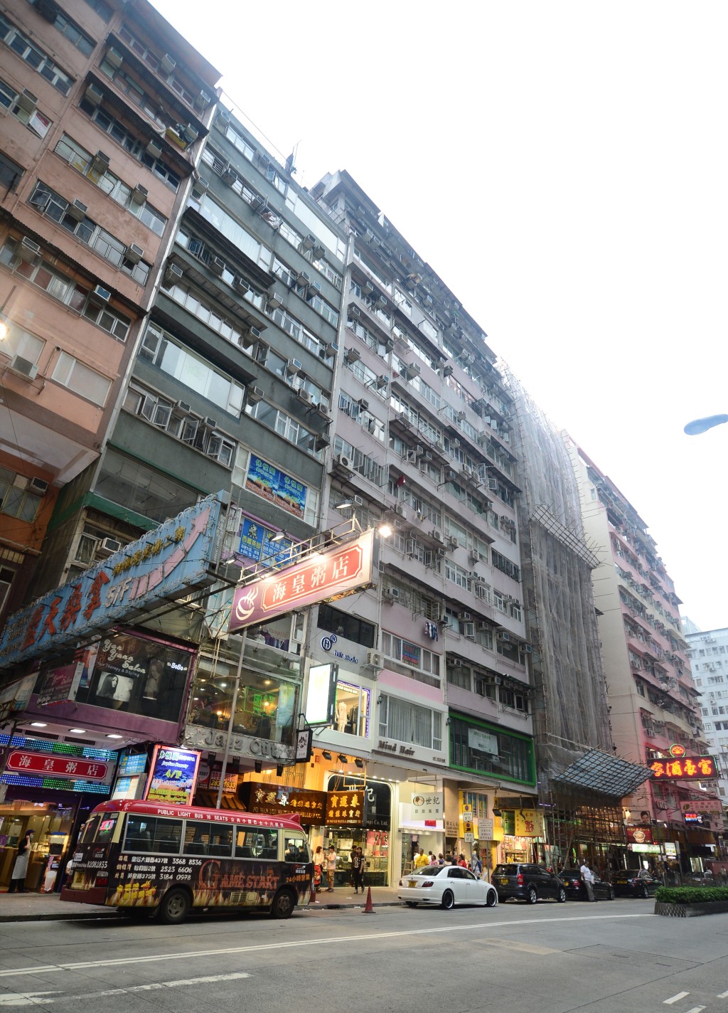 銅鑼灣駱克道472號地舖,以每月12萬由甜品店承租。 銅鑼灣駱克道472號地舖,以每月12萬由甜品店承租。