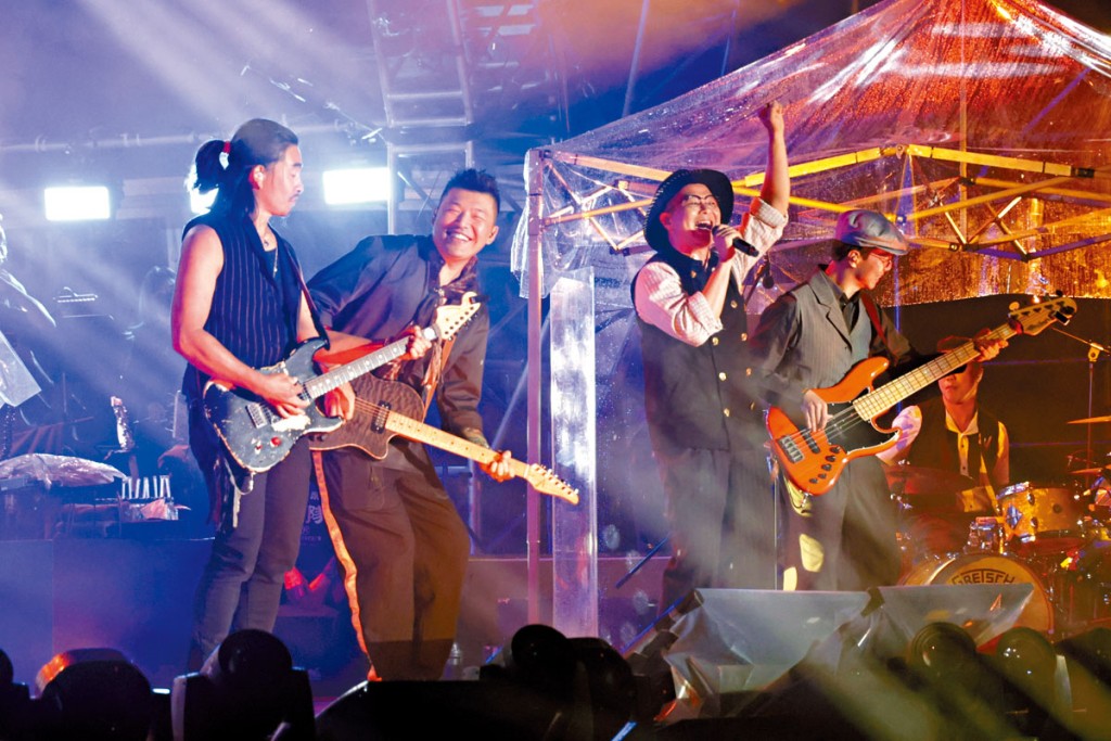 RubberBand開騷期間雨勢驟減，笑言要感謝老天。