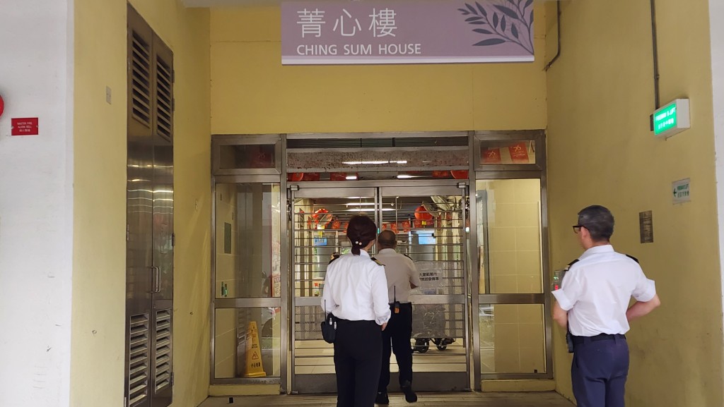 現場為屯門菁田邨菁心樓一單位內。