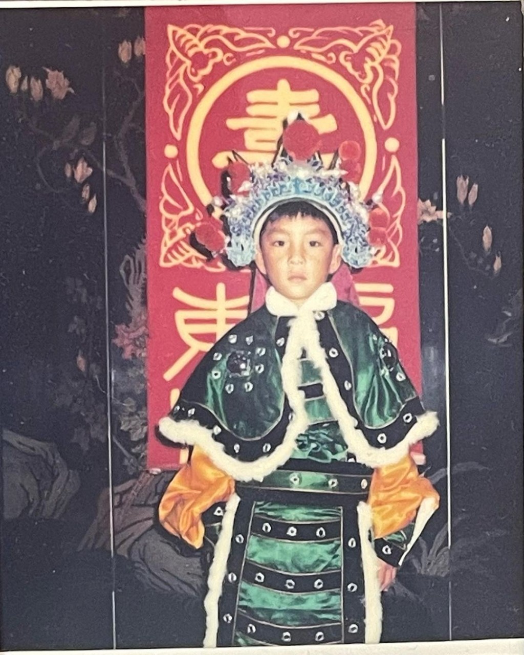 吴彦祖经常分享小时候的照片。