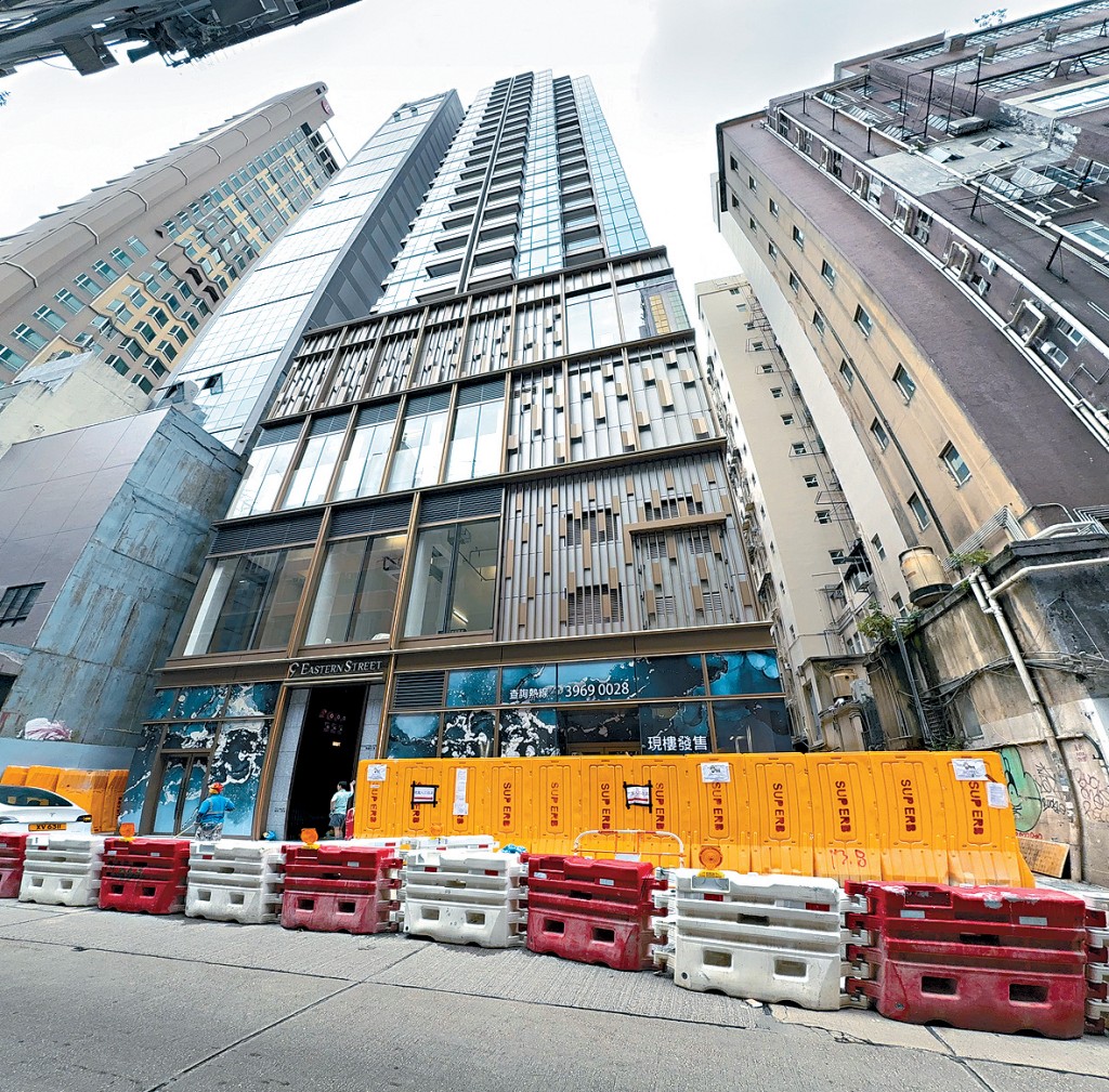 西營盤東邊街九號提供76伙，項目已屆現樓，提供開放式至2房戶型。