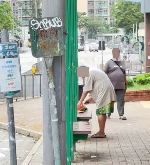 另有人則無畏無懼，笑言「哈哈無言了」、 「咁樣好食啲」、「好搞笑，下次開榴槤」 、「整塊來食下，咁啱有啲頸渴」。Threads截圖