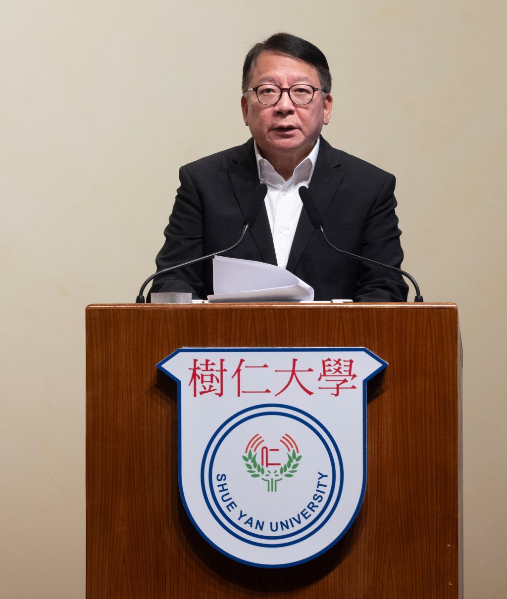 校友陳國基在香港樹仁大學胡鴻烈校監追思會上致辭。樹仁簡訊fb 校友陳國基在香港樹仁大學胡鴻烈校監追思會上致辭。樹仁簡訊fb
