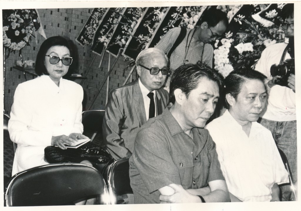周骢（前左）曾是粤语片年代四大小生之一。