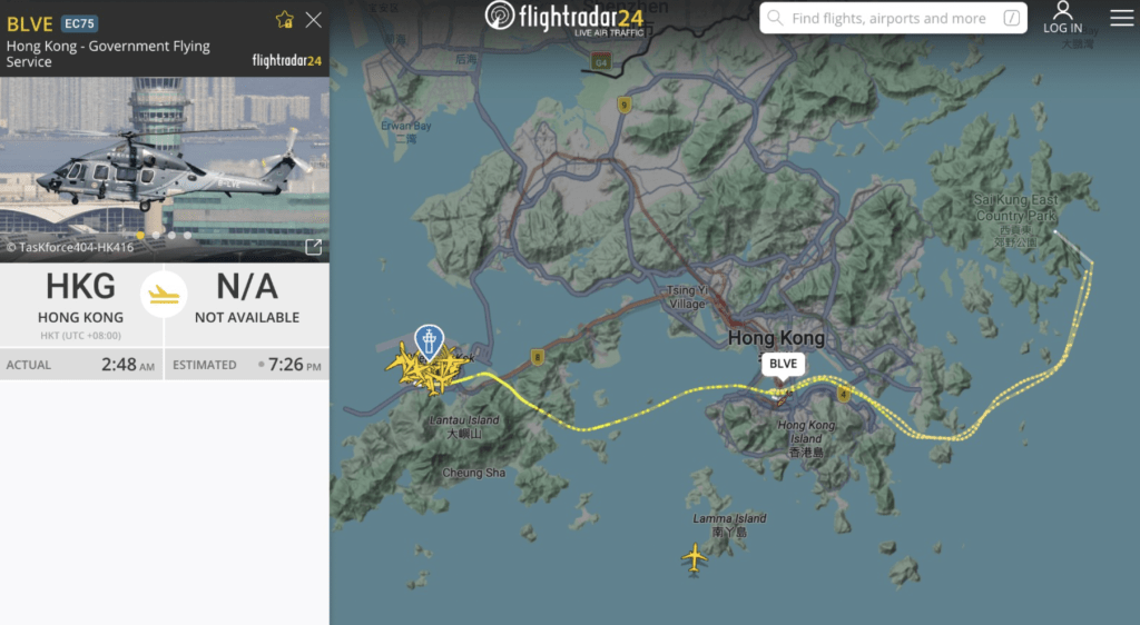 網上平台顯示，飛行服務隊直升機出動前赴西灣營地接走青年，再送往灣仔停機坪。