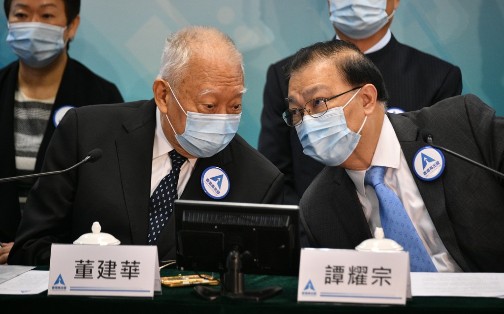 譚耀宗憶述,他與董建華的密切工作關係始於香港回歸前夕。資料圖片 譚耀宗憶述,他與董建華的密切工作關係始於香港回歸前夕。資料圖片
