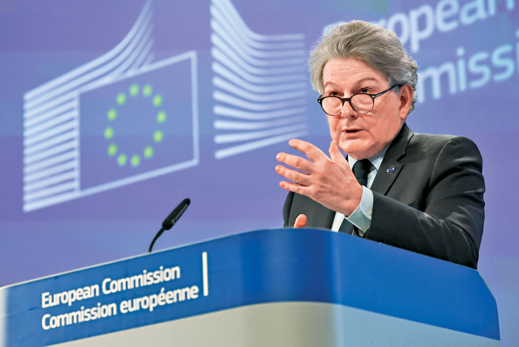 名列美国签证禁令的布雷东2019年至2024年担任欧盟委员会负责内部市场的委员。 