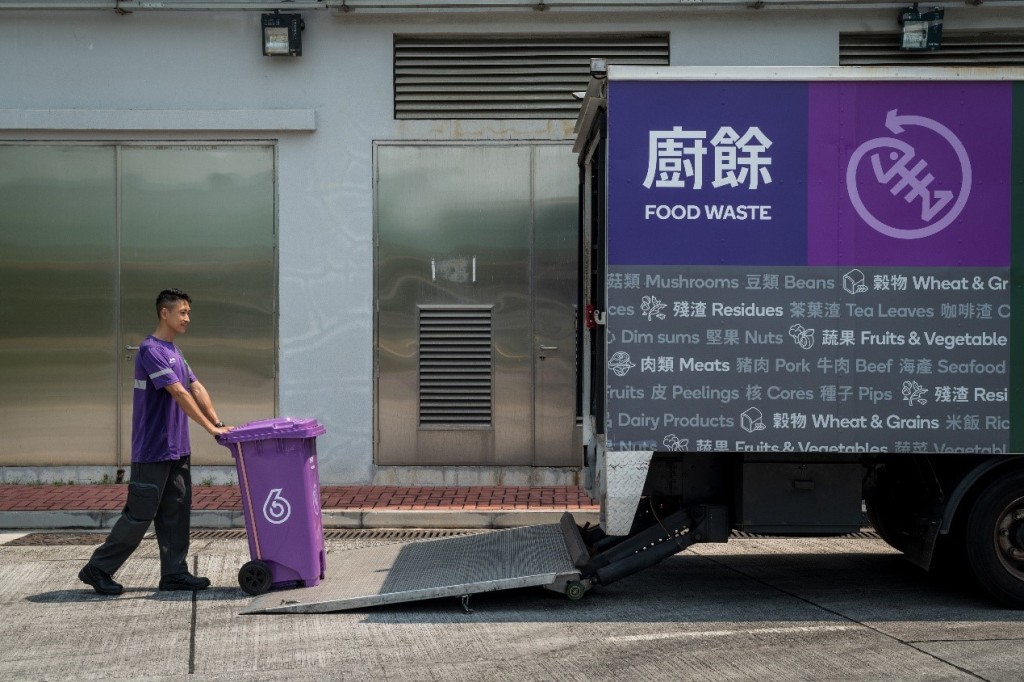 徐浩光表示七成屋邨有廚餘機，服務150萬市民。