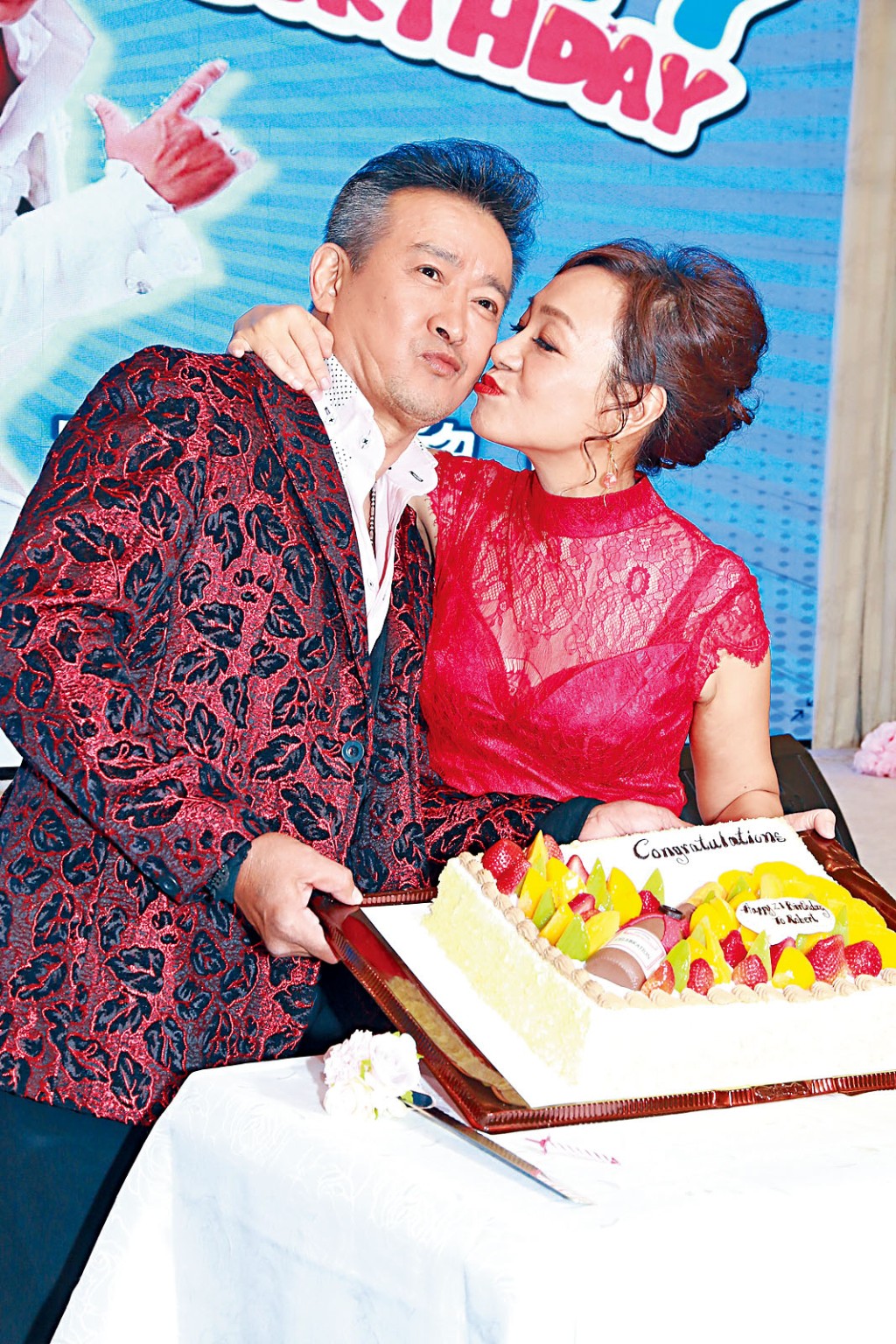 ■有指娱乐圈染病群组的源头是麦德罗，由他传染女友Apple姐再继而扩散。