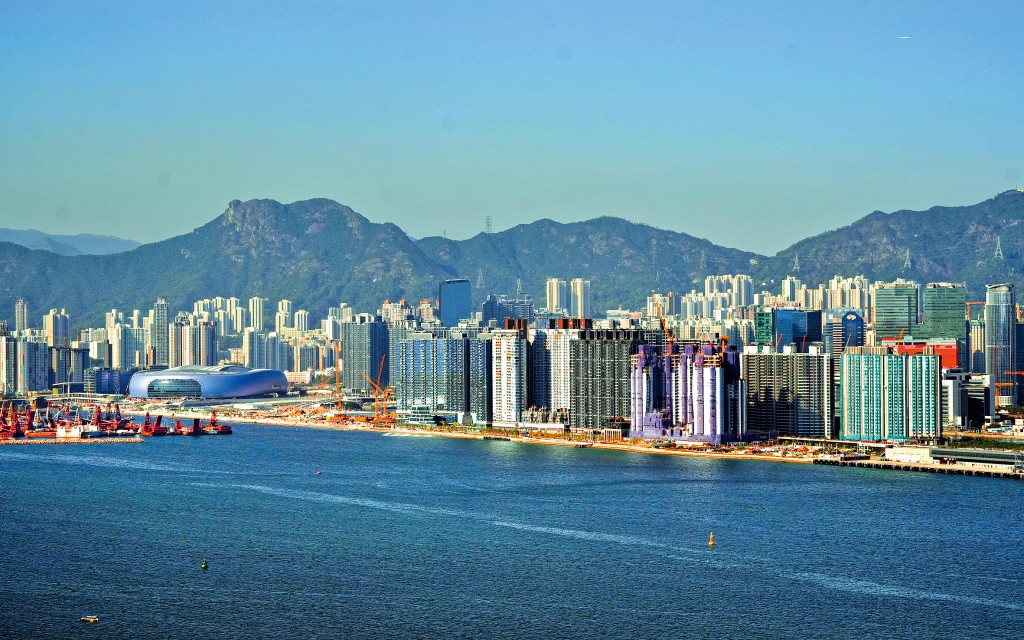 近年樓價持續回軟之際,去年私樓落成量卻逆市暴增再創新高之餘,更是超標完成。