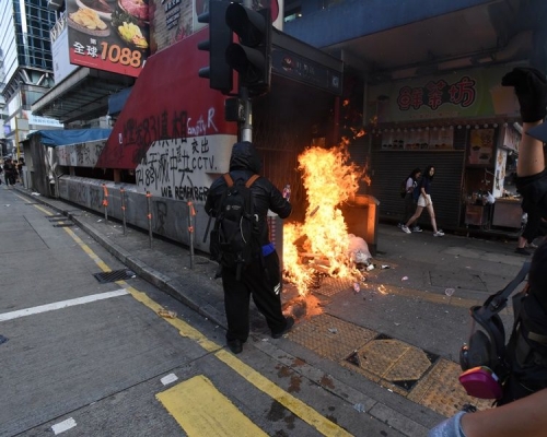 自去年反修例事件後,街頭暴力愈趨激化,開始有恐怖主義色彩。(資料圖片)