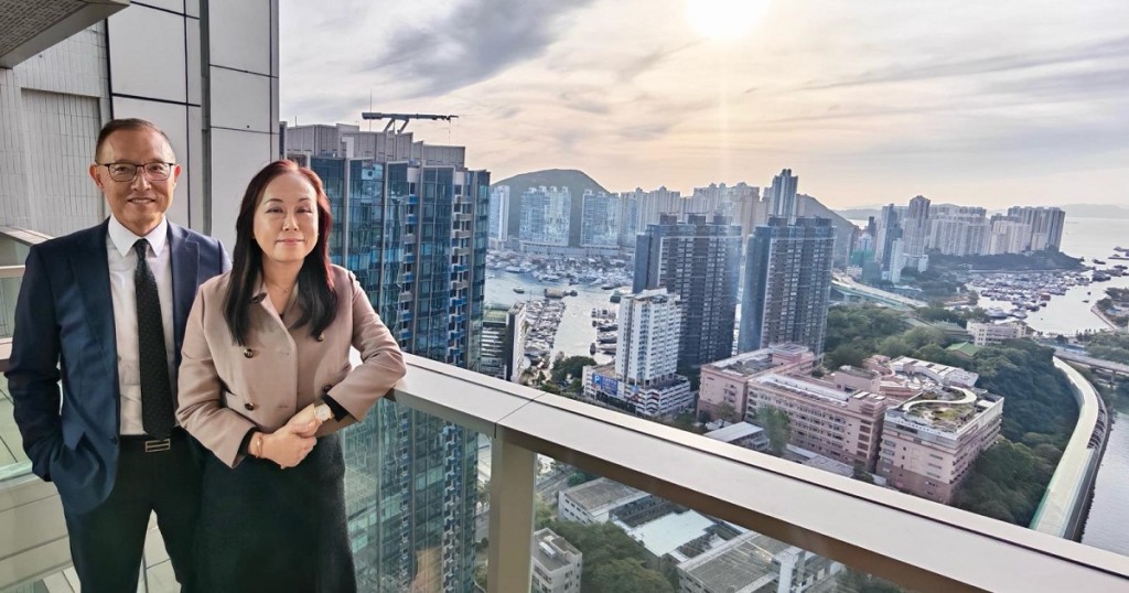 Blue Coast昨以4407.87萬售出1伙高層4房單位，呎價34900元，成交價及呎價均刷新全系列新高。