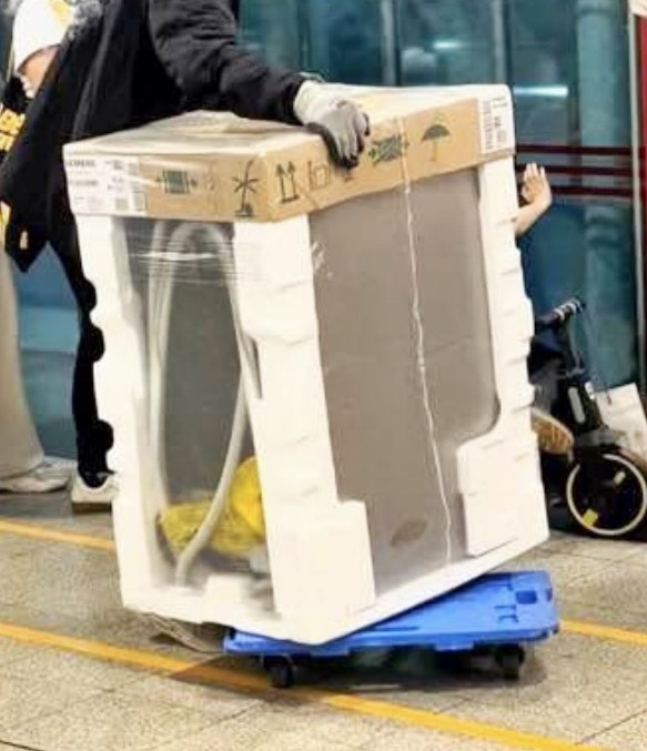 facebook截圖(資料來源:Soso Chan@facebook車cam L(香港群組)) facebook截圖(資料來源:Soso Chan@facebook車cam L(香港群組))