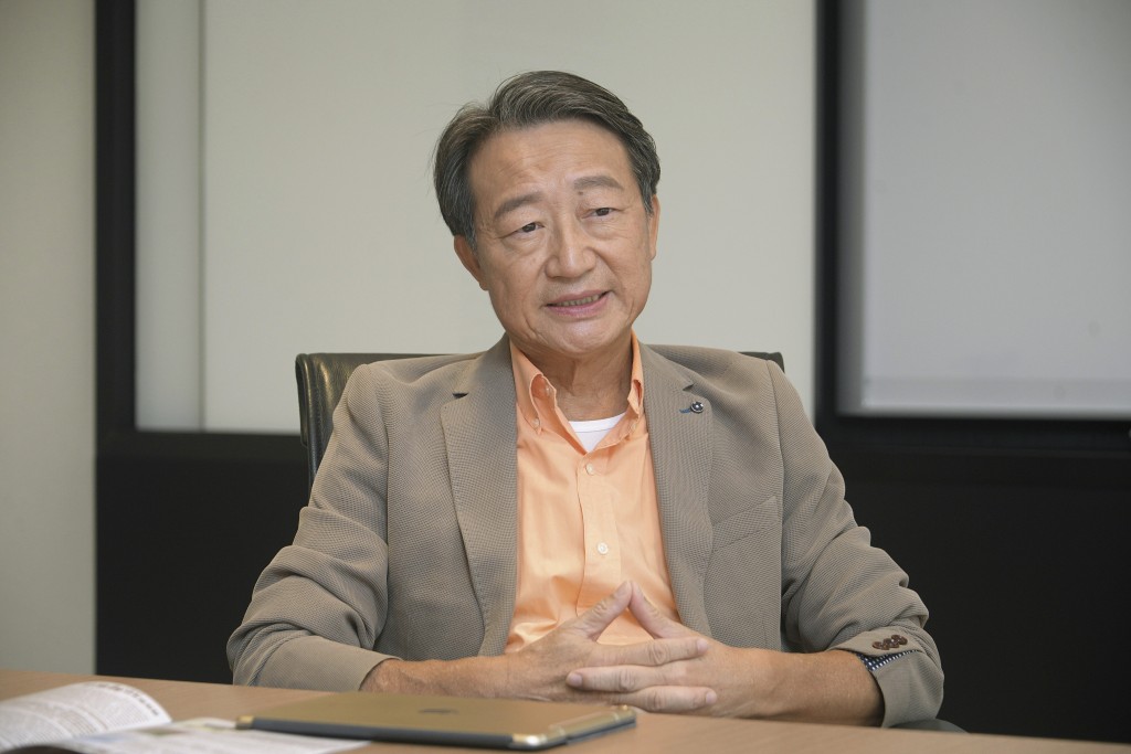 林新強希望未來可以將更多時間和精力放在律所業務上。資料圖片 林新強希望未來可以將更多時間和精力放在律所業務上。資料圖片