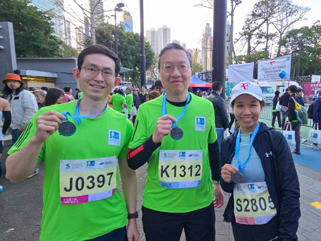 律政司司長林定國（中）去年亦有參加10公里賽事。林定國FB圖片