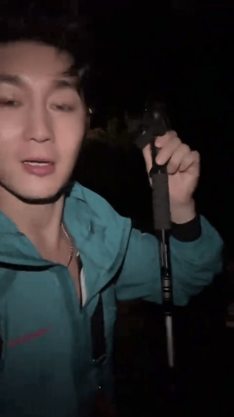 史元庭拍片分享兼職泰山陪爬辛酸點滴。 史元庭拍片分享兼職泰山陪爬辛酸點滴。