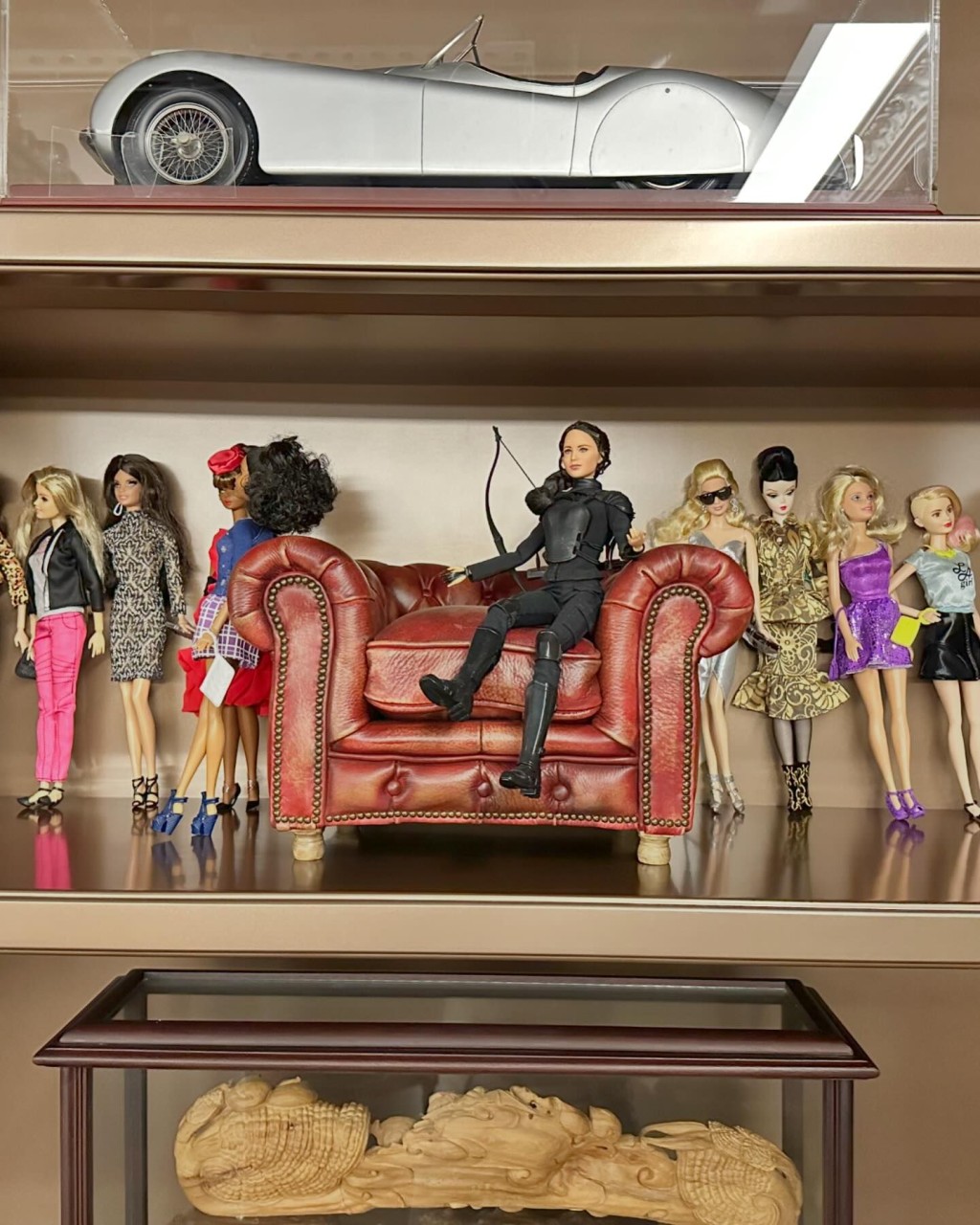 顧紀筠家中有大量Barbie收藏。