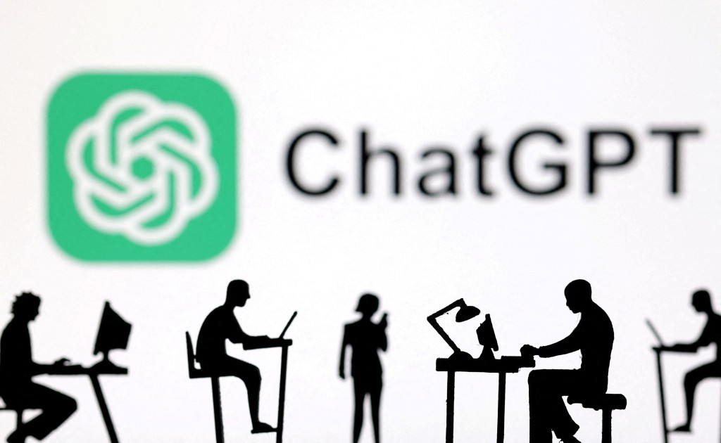 孙东指港版ChatGPT的「公务员文书辅助系统」试用过程顺利。路透社