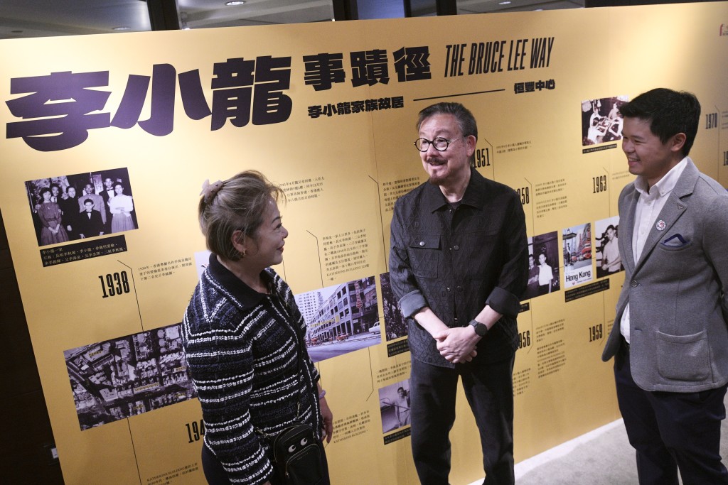 （中）李振輝形容重遊舊地，心情「很開心、興奮」。