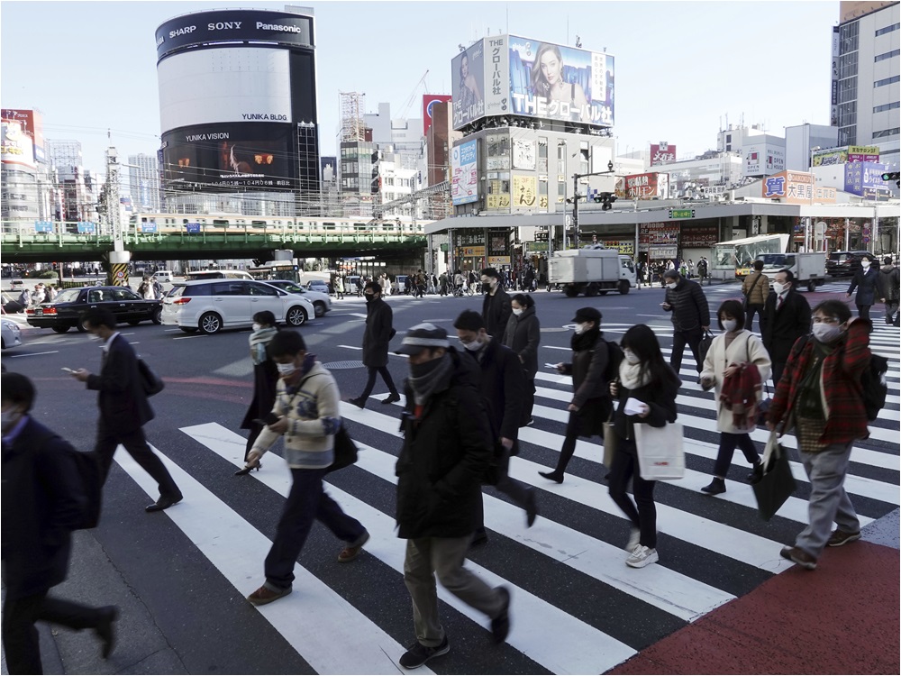 東京都再增逾千宗確診個案。AP資料圖片