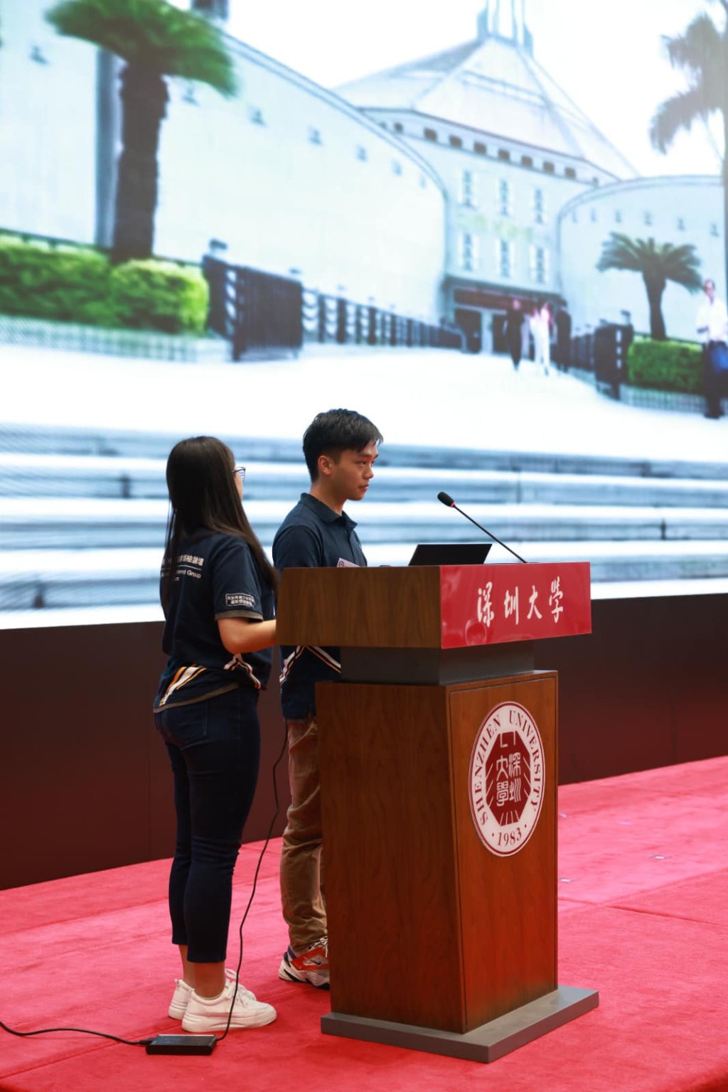 青年领袖简报3日研学团所学，并建议内地与香港的政策配套，以达至大湾区更多青年互动同就业。保安局FB